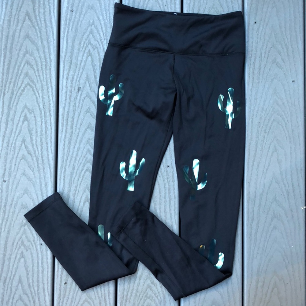 Worn 1x! Black cactus yoga leggings